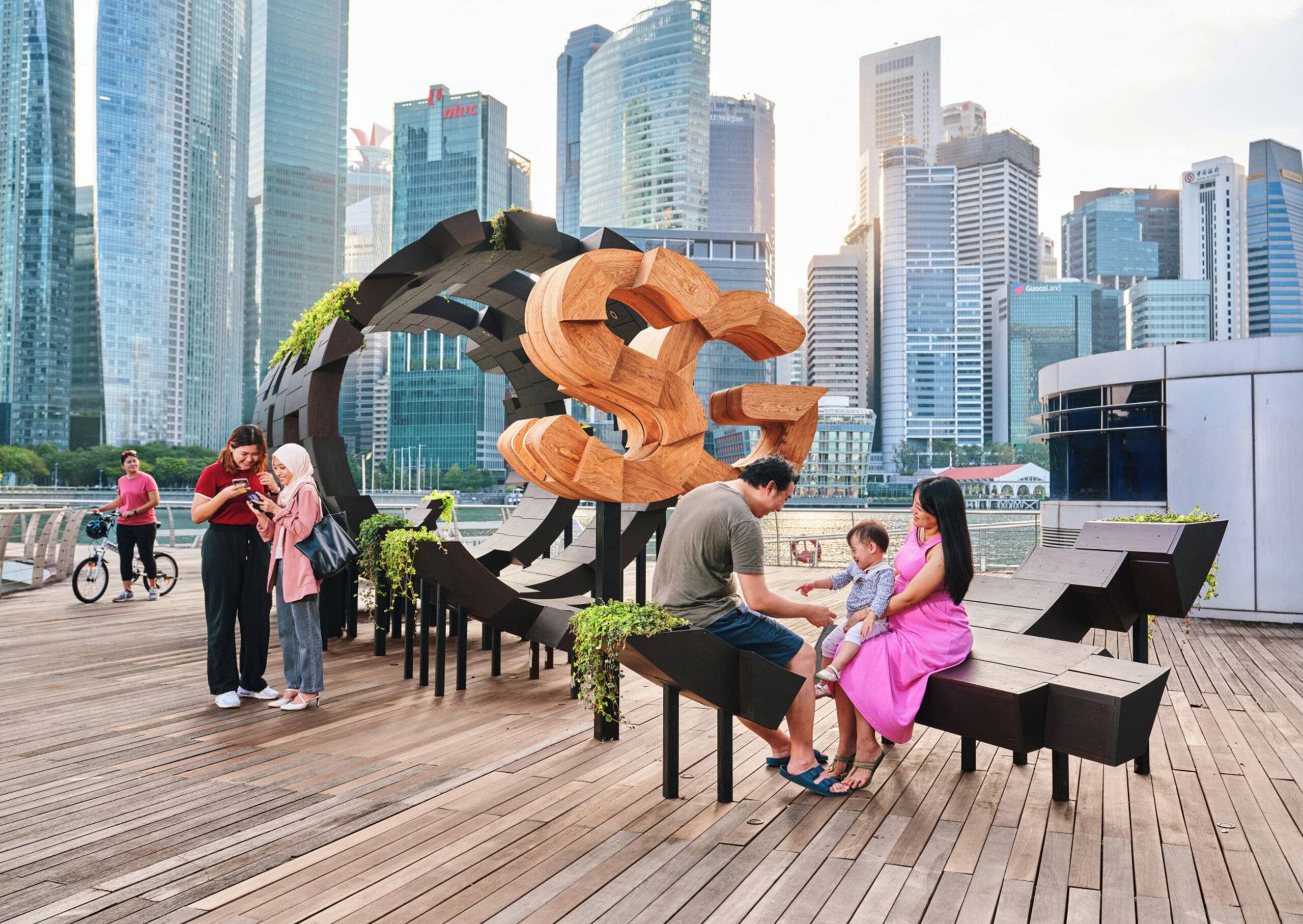 STB Here is SG Supporting Image 3 SG sculpture