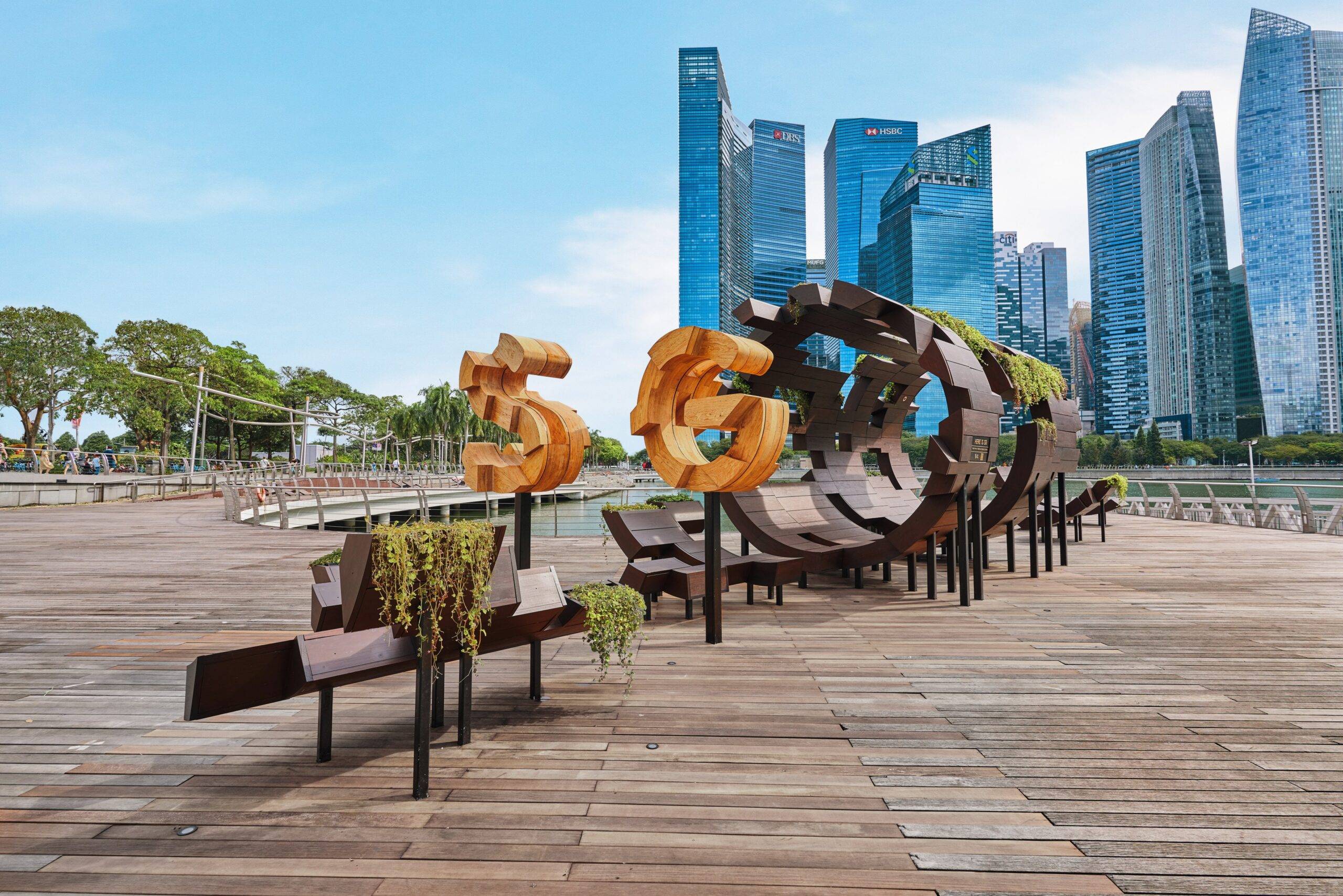 STB Here is SG Thumbnail SG sculpture
